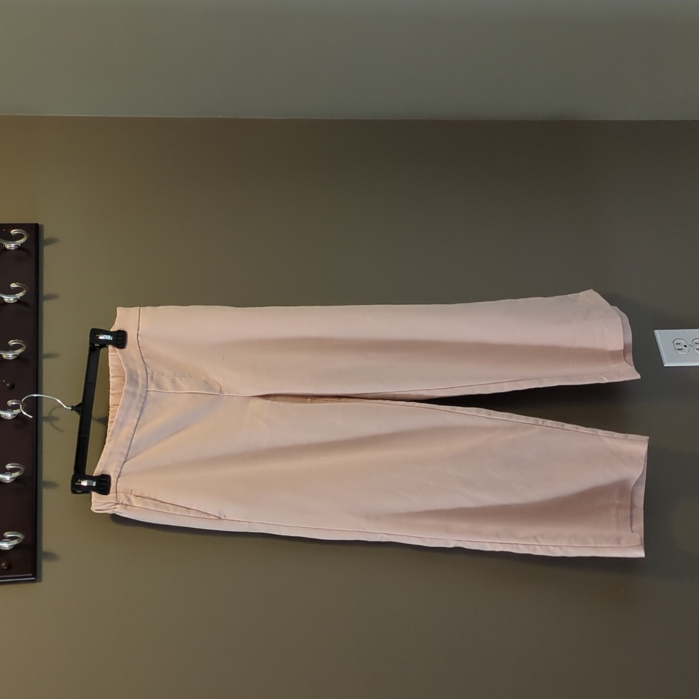 Old Navy Pull On Cropped Trousers